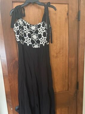 Black Maxi Dress with White Floral Lace Bodice